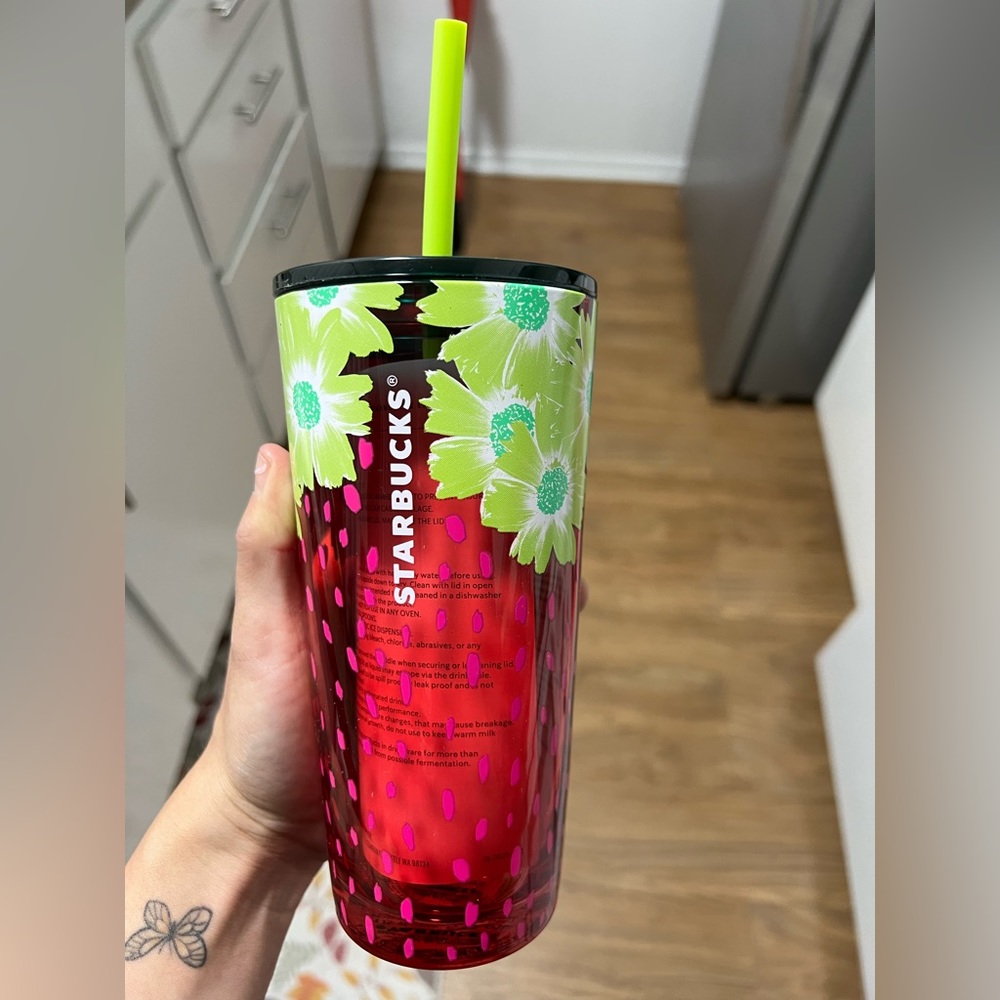 Strawberry Starbucks 18oz